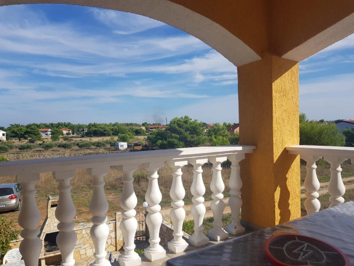 Apartmani Anna Вир Экстерьер фото
